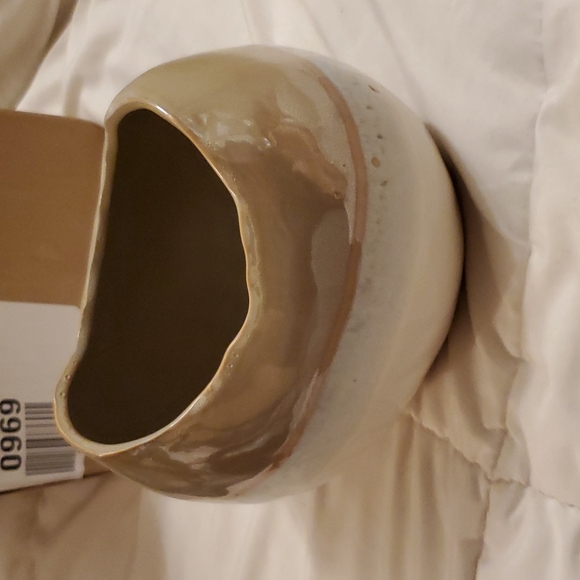 Anthropologie Crescent Moon Vase - Picture 8 of 14